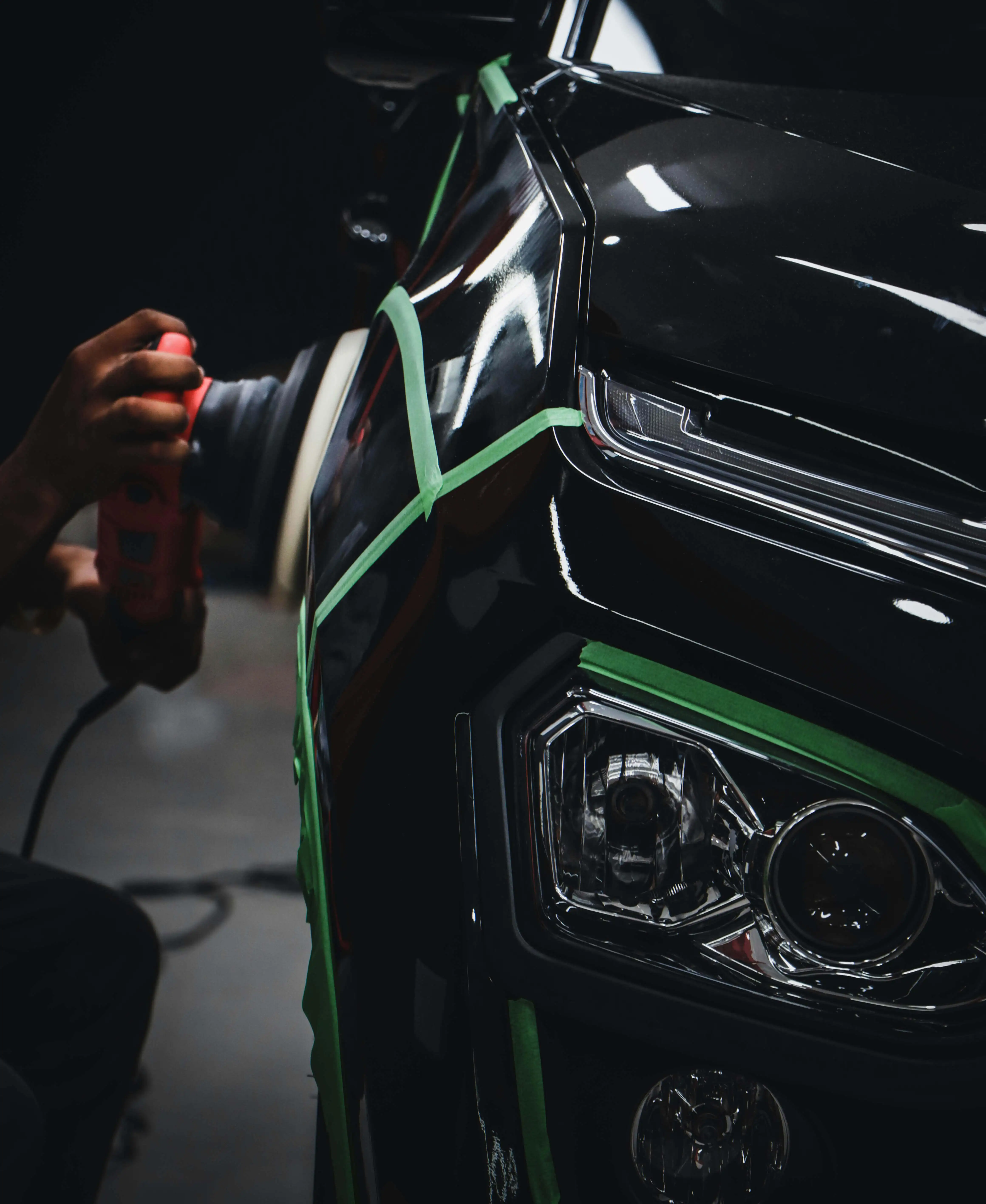 car-polish-and-deteiling.webp (311 KB)
