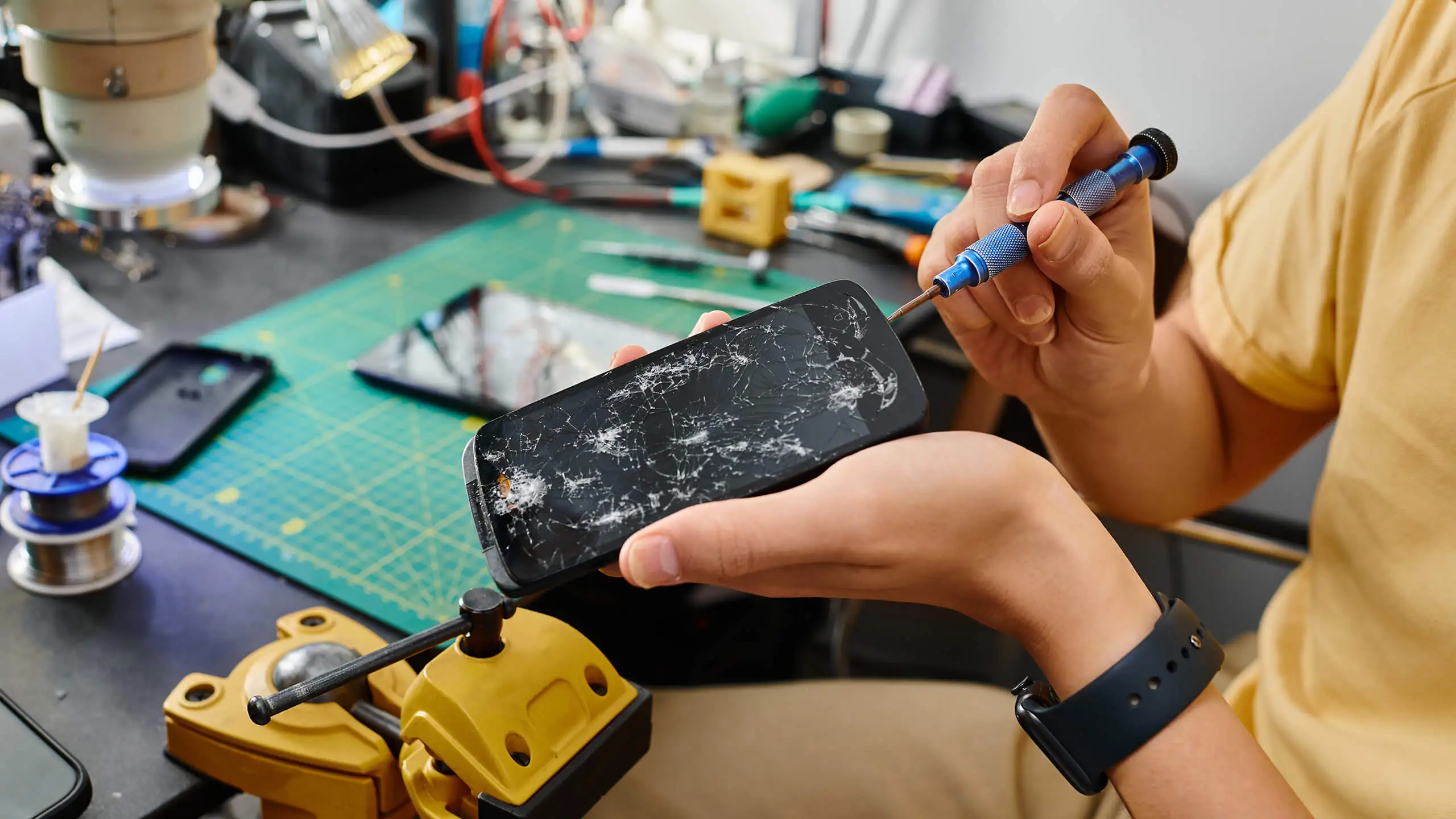 phone-repair.webp (139 KB)